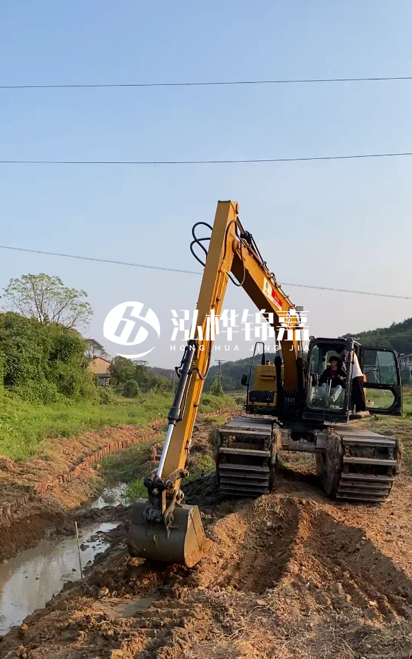 棗莊河道清淤專(zhuān)業(yè)施工-水挖機(jī)清淤能清理多深的淤泥？
