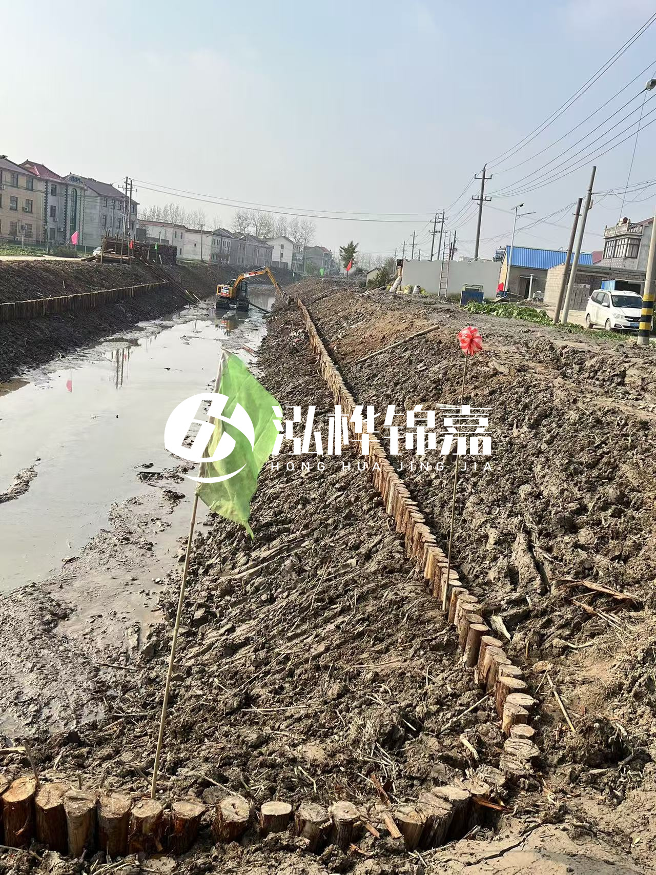 洛陽挖機(jī)打木樁專業(yè)施工-河道打木樁后如何檢查穩(wěn)固性？